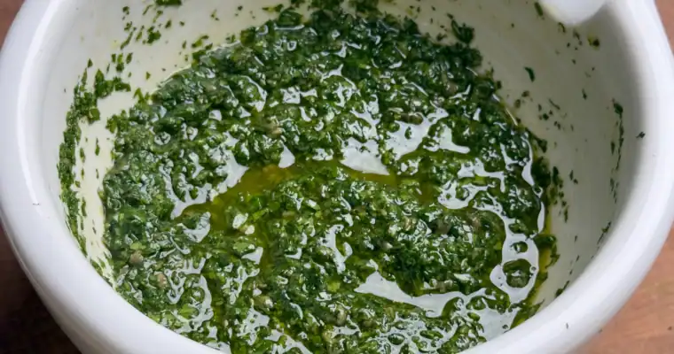 Zhoug Sauce (Spicy Cilantro Herb Sauce)